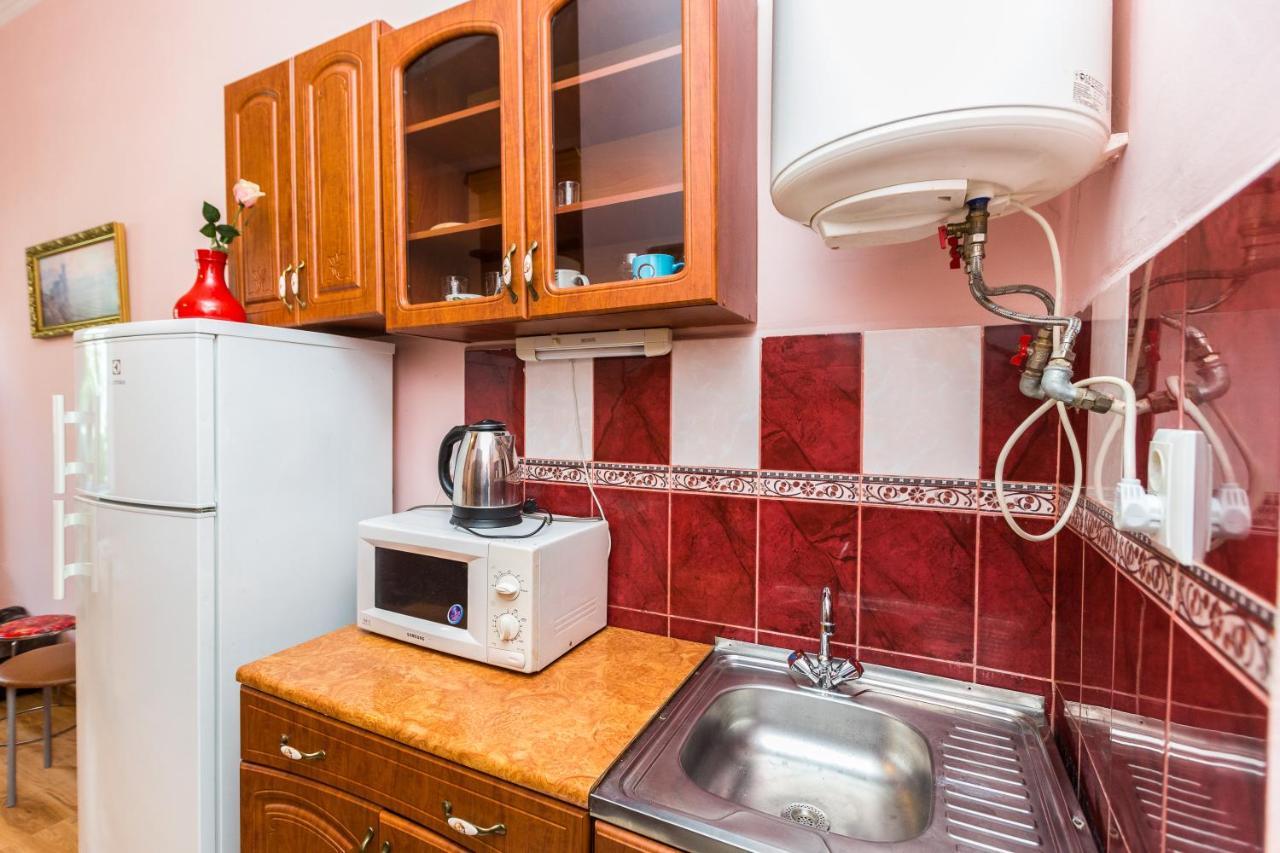 Квартира На Вулиці Федорова 29 Біля Площі Ринок Підвальна Leópolis Exterior foto